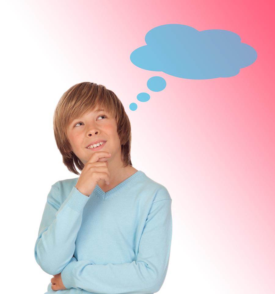 Dreng på lyserød baggrund med en tænkebobbel over hovedet
